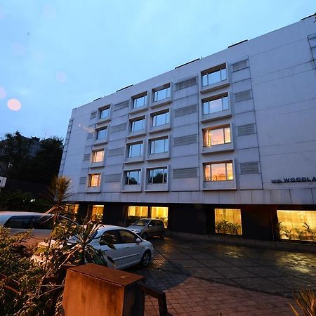 Hotel Woodland Pune Extérieur photo