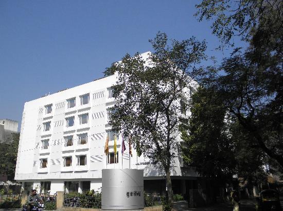 Hotel Woodland Pune Extérieur photo